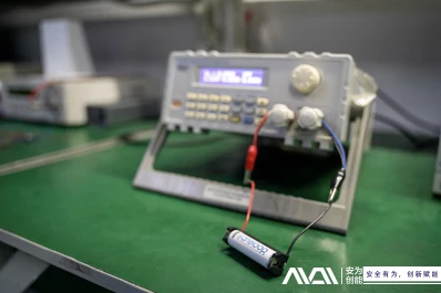 Anàlisi de les causes de la resistència interna Augment de les bateries de li...